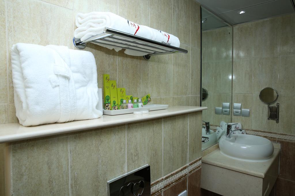 Mirage Hotel Al Aqah Exterior photo