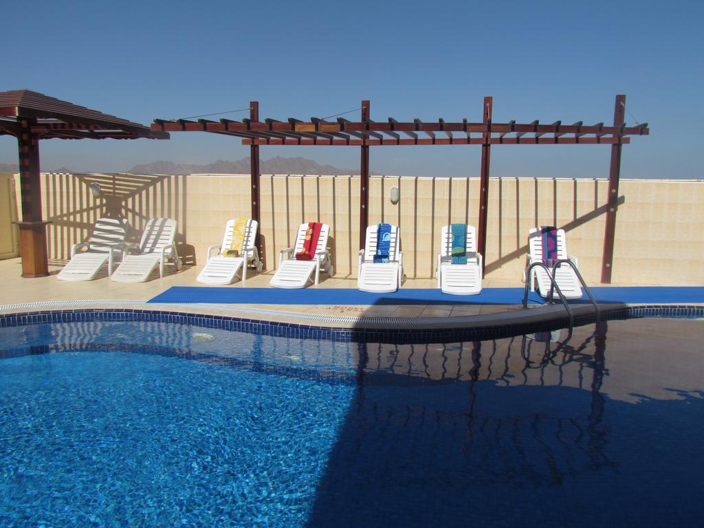 Mirage Hotel Al Aqah Exterior photo